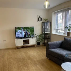 1 bedroom flat in Orchard Court, Newnham, Borough of Swale (1 bed) - Image 3