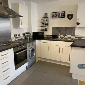 1 bedroom flat in Orchard Court, Newnham, Borough of Swale (1 bed) - Image 4