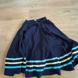 Character / National Skirt with blue and yellow ribbons