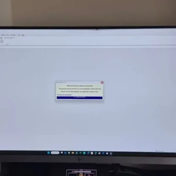 Large 27-inch HP E273q display