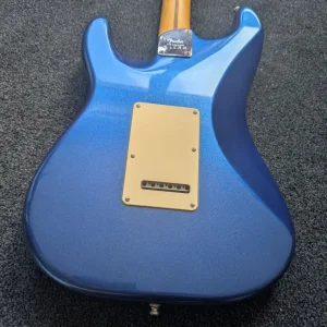 Fender American Ultra Stratocaster – Cobra Blue (Mint) - Image 5