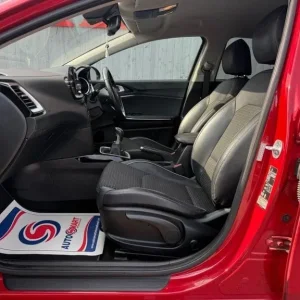 2018 Kia Ceed 1.6 CRDi 3 Hatchback 5dr Diesel Manual Euro 6 (s/s) (114 bhp) - Image 2