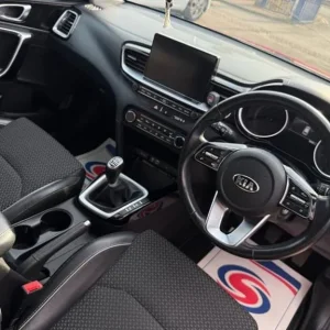 2018 Kia Ceed 1.6 CRDi 3 Hatchback 5dr Diesel Manual Euro 6 (s/s) (114 bhp) - Image 3
