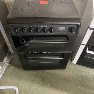 BLACK HOTPOINT 60CM GLASSTOP ELECTRIC COOKER