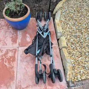 Foldable stroller