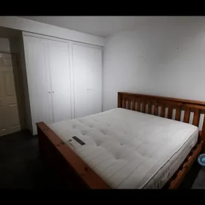 2 bedroom flat in Albert Drive, Stockport, Greater Manchester (2 bed) - Image 5