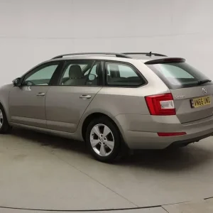 2016 Skoda Octavia 2.0 TDI SE L Estate 5dr Diesel Manual Euro 6 - Image 4