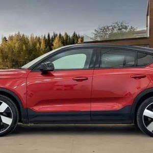 2022 Volvo C40 Recharge Twin Pro 78kWh Estate AWD - Image 6