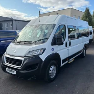 2018 Peugeot Boxer 2.0 BlueHDi Minibus 17 Seater - Image 4