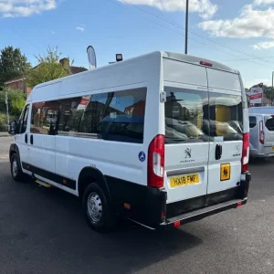 2018 Peugeot Boxer 2.0 BlueHDi Minibus 17 Seater - Image 5