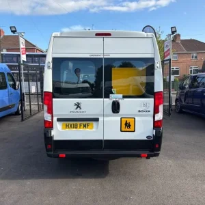 2018 Peugeot Boxer 2.0 BlueHDi Minibus 17 Seater - Image 6