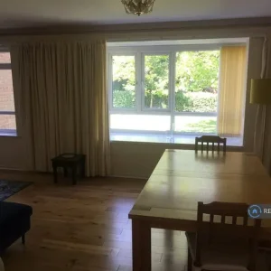 2 bedroom flat in Kelton Court, Birmingham (2 bed) - Image 8