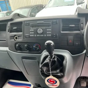 2011 Ford Transit Luton Chassis Cab 2.4 TDCi - Image 3