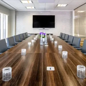 Private Serviced Offices: Units from 3 to 50 desks available - Image 5