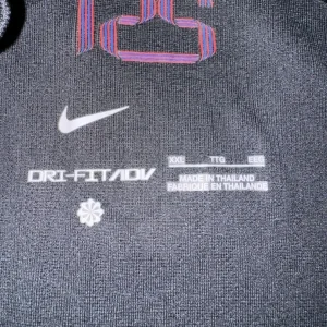 Barcelona 24/25 away kit - Image 4