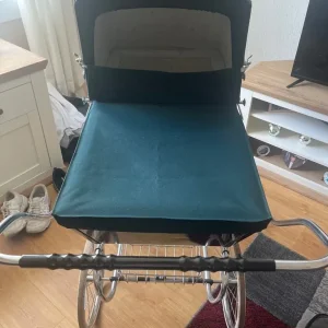 Vintage Green Silver Cross Pram - Image 2