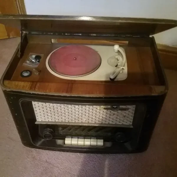 Vintage EMUD Phono-Rekord German Post WW2 Radiogram Working