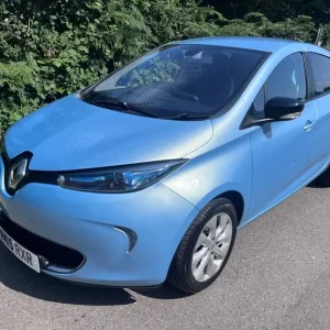2015 Renault Zoe Dynamique 5-door Electric Hatchback - Image 2