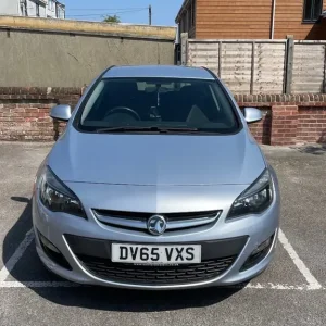 Vauxhall Astra Hatchback 2015 Manual 1598cc 5-door - Image 3