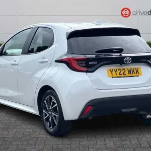 2022 Toyota Yaris Hybrid Hatchback - Image 5