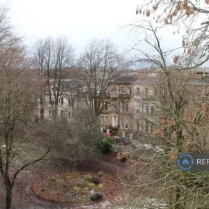 1 bedroom flat in Burnbank Terrace - Image 5