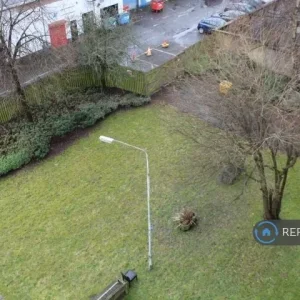 1 bedroom flat in Burnbank Terrace - Image 7