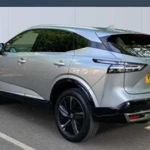 2025 Nissan Qashqai 1.3 DiG-T MH Tekna 5-door petrol hatchback - Image 2