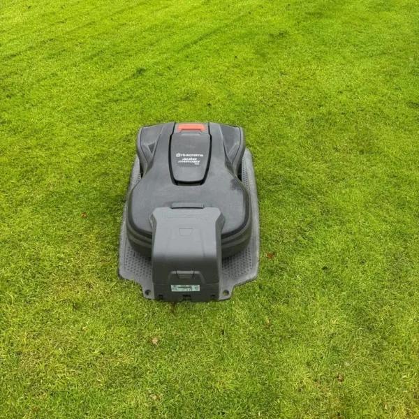 Husqvarna 305 Robot Mower
