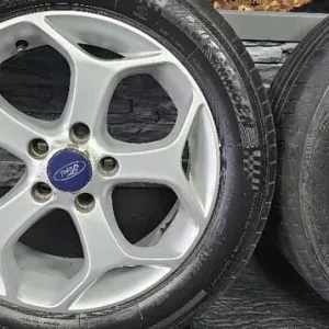 Ford Genuine 16-inch alloy wheels with 4 x 205/55 R16 Autogreen tyres - Image 4