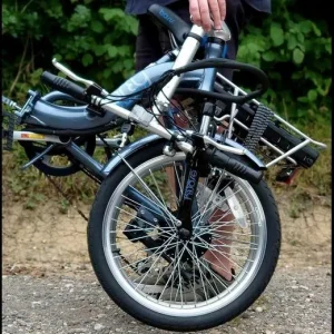 Two Osprey folding electric bikes 20" - Image 3