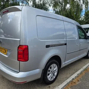 2020 Volkswagen Caddy Maxi 2.0 TDI BlueMotion Tech 102PS Highline Nav Van Panel Van Diesel Manual - Image 8