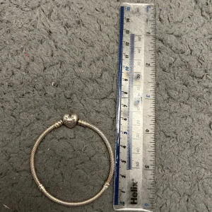 Pandora heart bracelet 18 cm