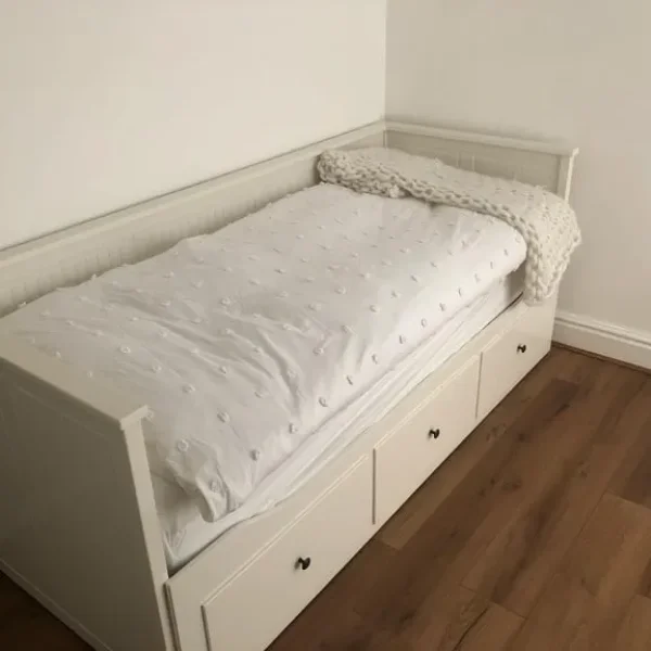 IKEA HEMNES DAY BED