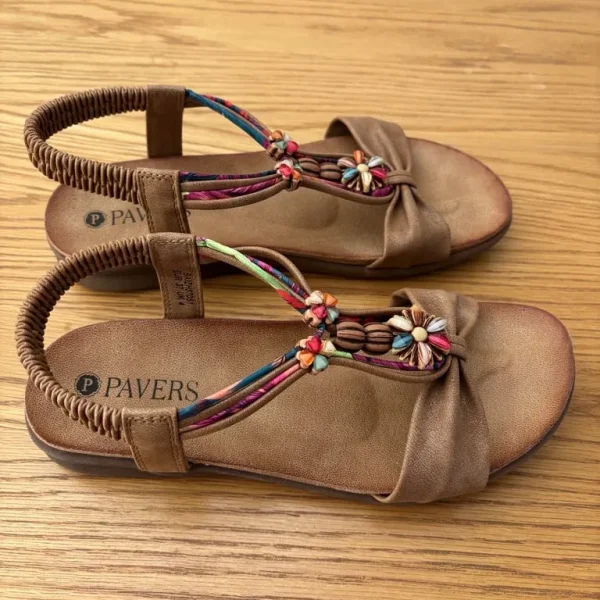 Pavers Sandals, Size 4