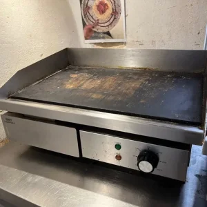 4 x Nisbet Griddles (3 used, 1 new) - Image 2