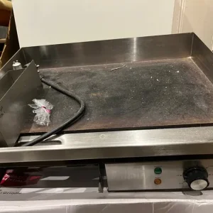 4 x Nisbet Griddles (3 used, 1 new) - Image 3