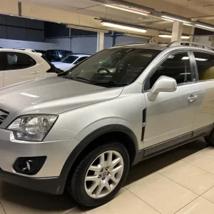 2012 Vauxhall Antara 2.2 CDTi Exclusiv 5dr Auto HATCHBACK DIESEL - Image 4