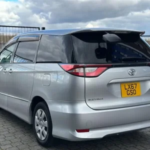 2017 Toyota Estima 2.4L Auto Petrol MPV – 8 Seater, Spacious, Well-Maintained - Image 5