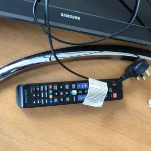 Samsung Smart TV 32 UE32F 4500AK - Image 3