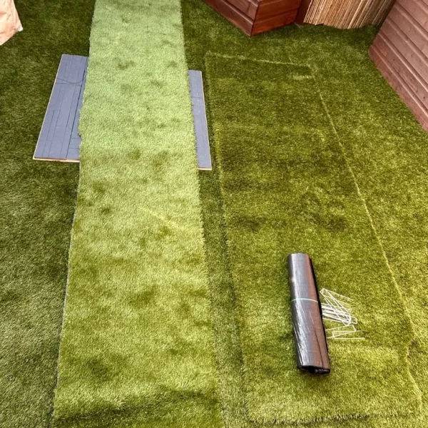 artificial grass cut off - 6ft 8” x 2ft 9”