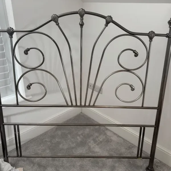 Ornate metal headboard for 4’6” double bed