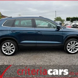 2018 Skoda Karoq Edition 1.5 TSI Manual with Heated Leather Seats and Panoramic Roof - Image 5