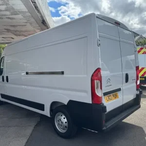 2021 Citroen Relay 2.2 BlueHDI 35 Enterprise Panel Van 5DR Diesel Manual L3 H - Image 4