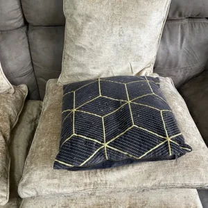 Chair and sofa cushions - Image 2