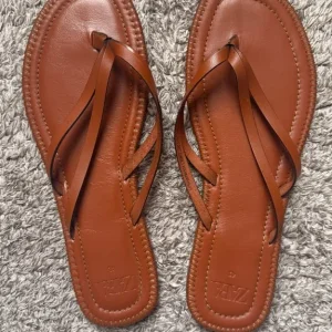Zara leather flats - Image 4