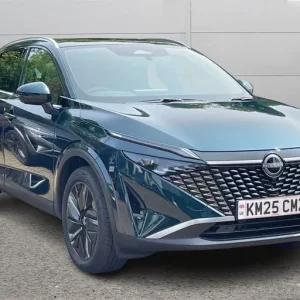 2025 Nissan Qashqai 1.3 DiG-T 4WD with all the smart features