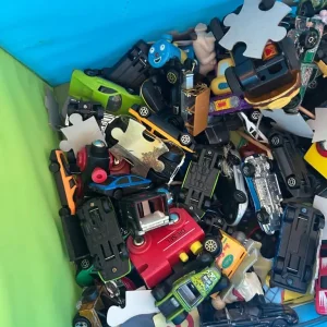 Box of various toys - Image 5