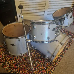Pearl Export Drum Kit - Image 2