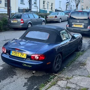 Mazda MX-5 Convertible 2002 Manual - Image 3
