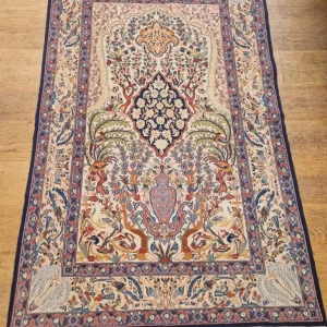 very Fine handmade persian isfahan rug - Image 5